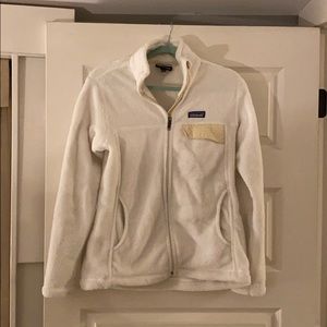 Cream Patagonia zipper fleece